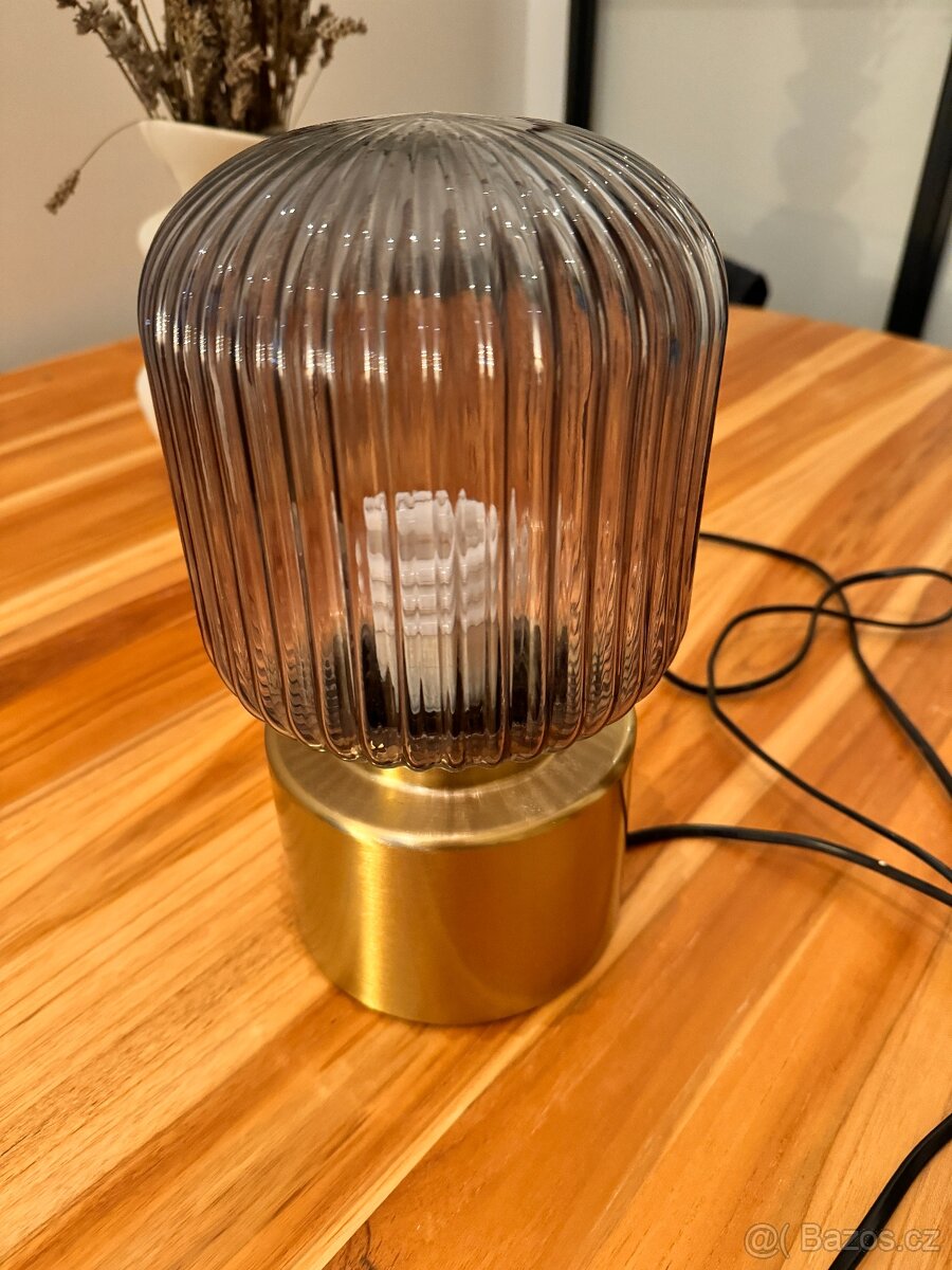 Lampa z Ikei