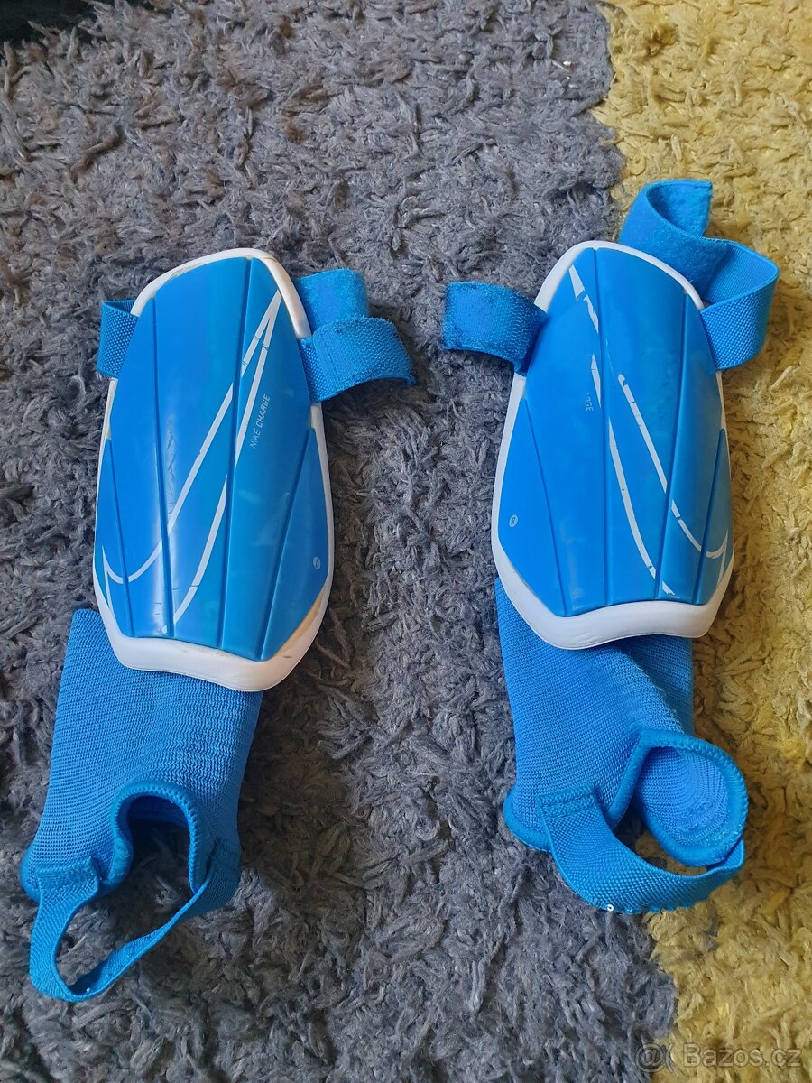 Dětské fotbalové chrániče NIKE CHARGE