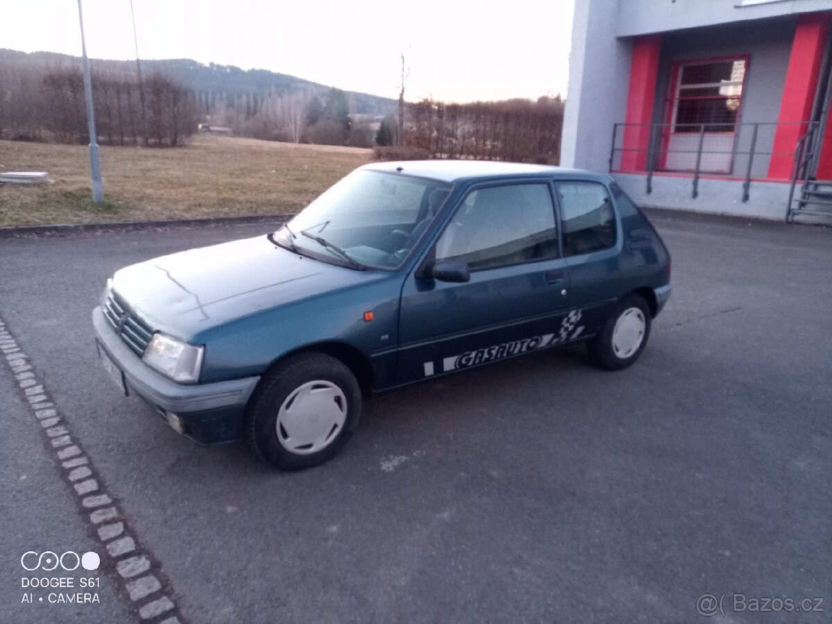 Peugeot 205