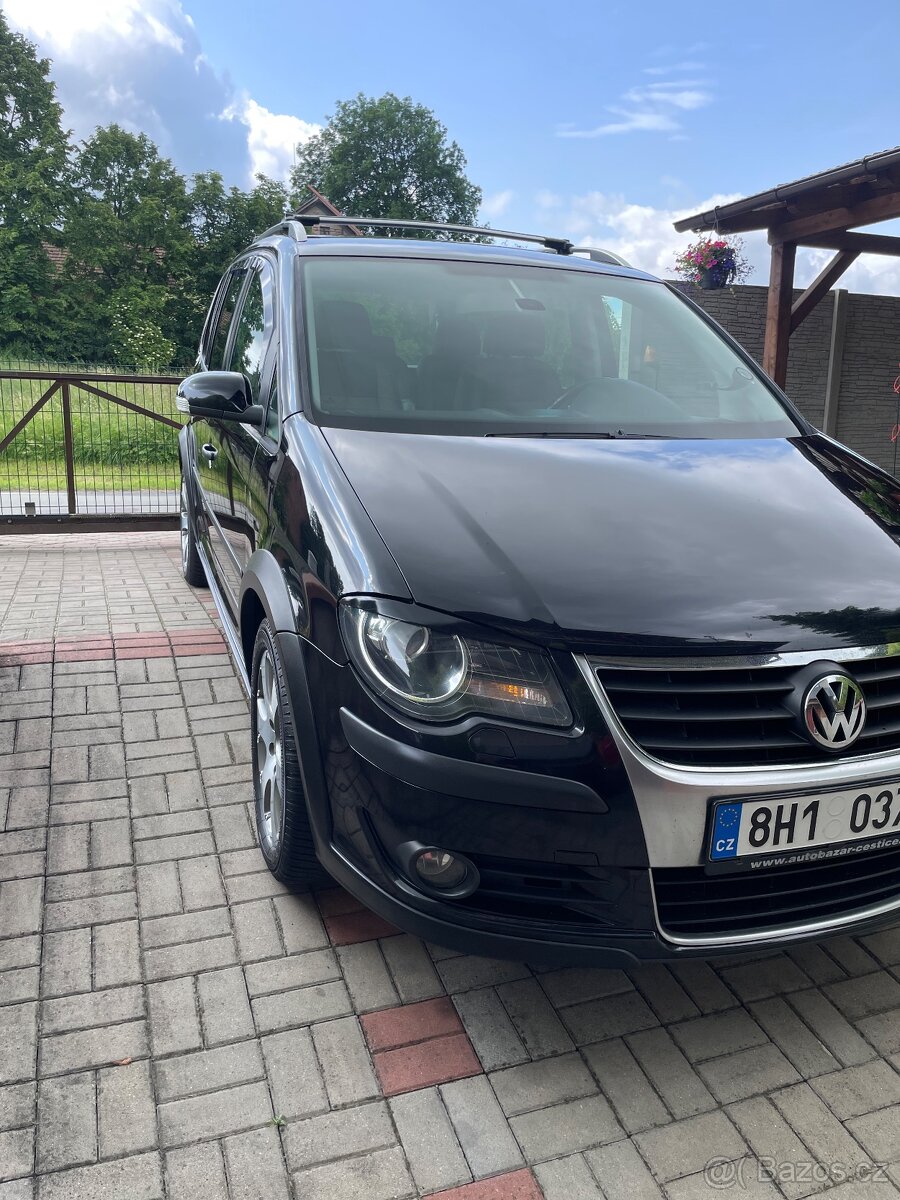 VW Touran cross 2.0 Tdi 7míst 103Kw