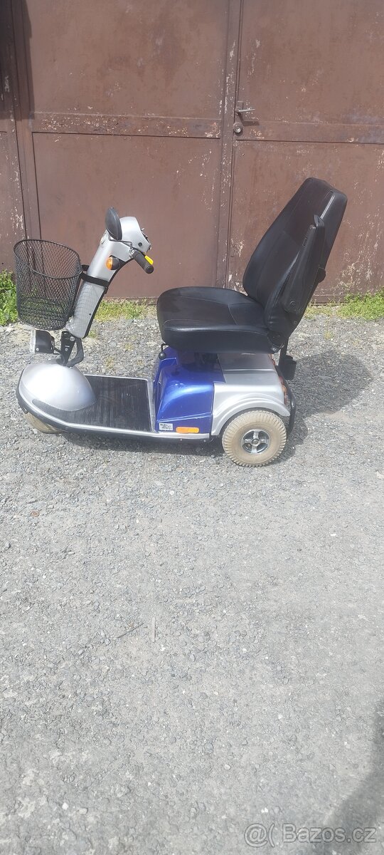 Elektrická tříkolka pro seniory