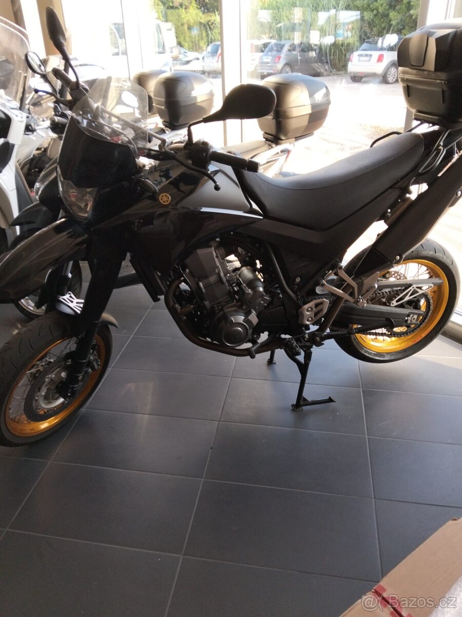 Yamaha XT 660 X Supermotard (2009) jen 29 t.km, kufr, dvoje