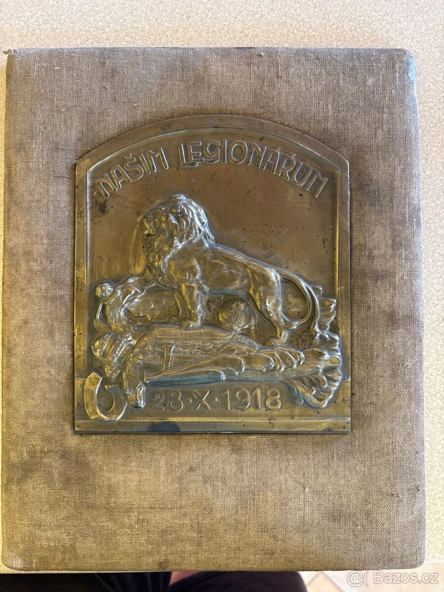 Plaketa našim legionařům -28•X•1918