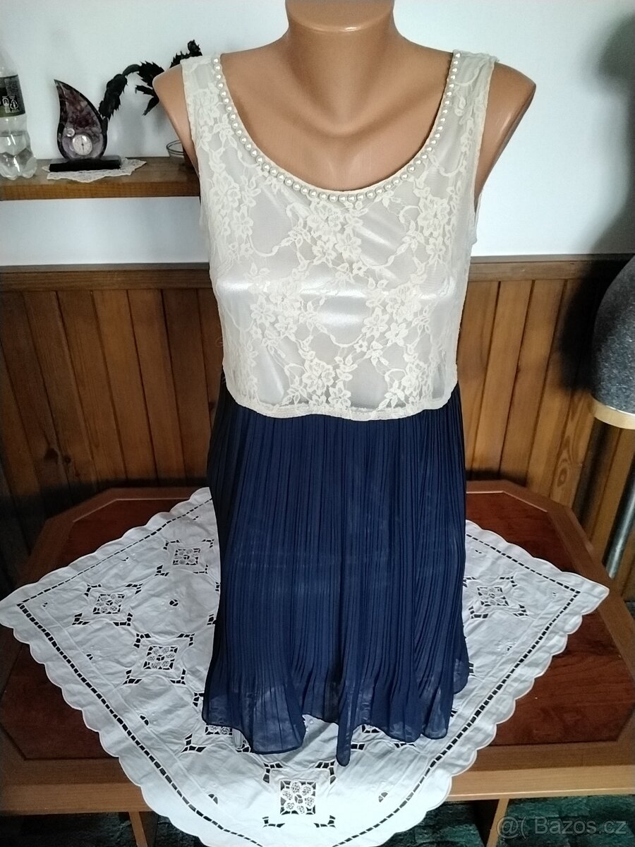Společenské saty