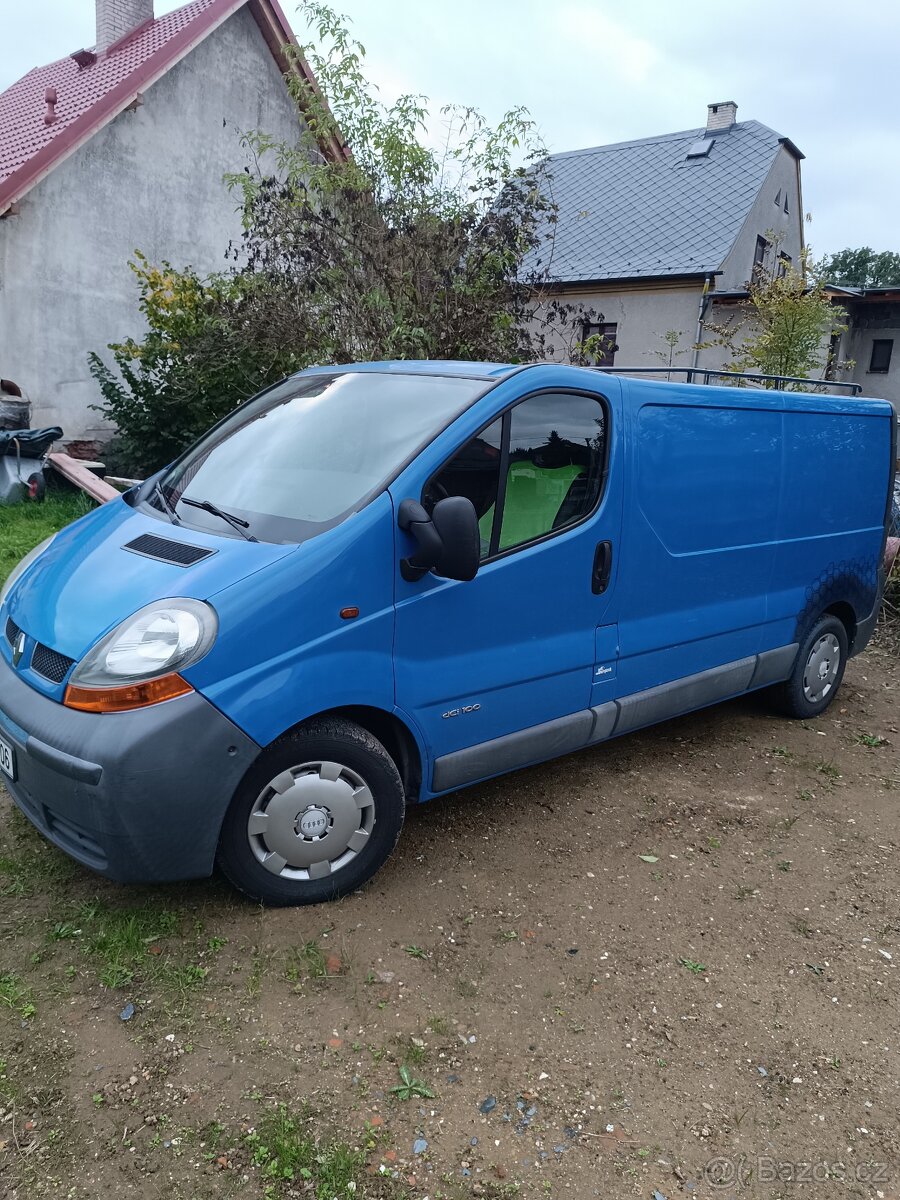 Renault Trafic 1.9dci 74kw long