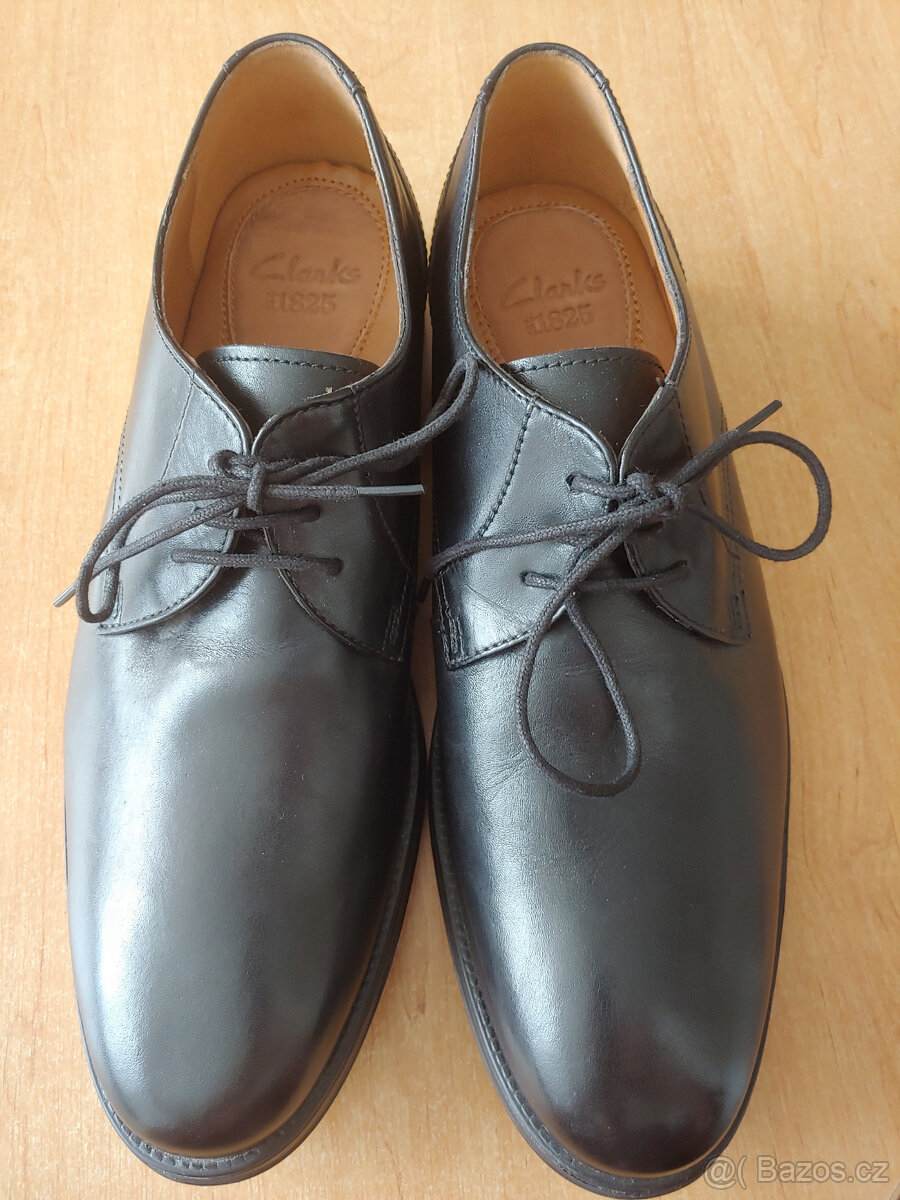 CLARKS nové pánské černé boty 43