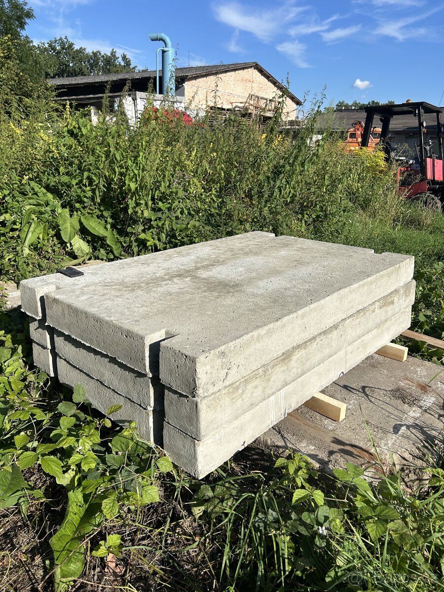 Prodám betonové silniční panely 150x100x15