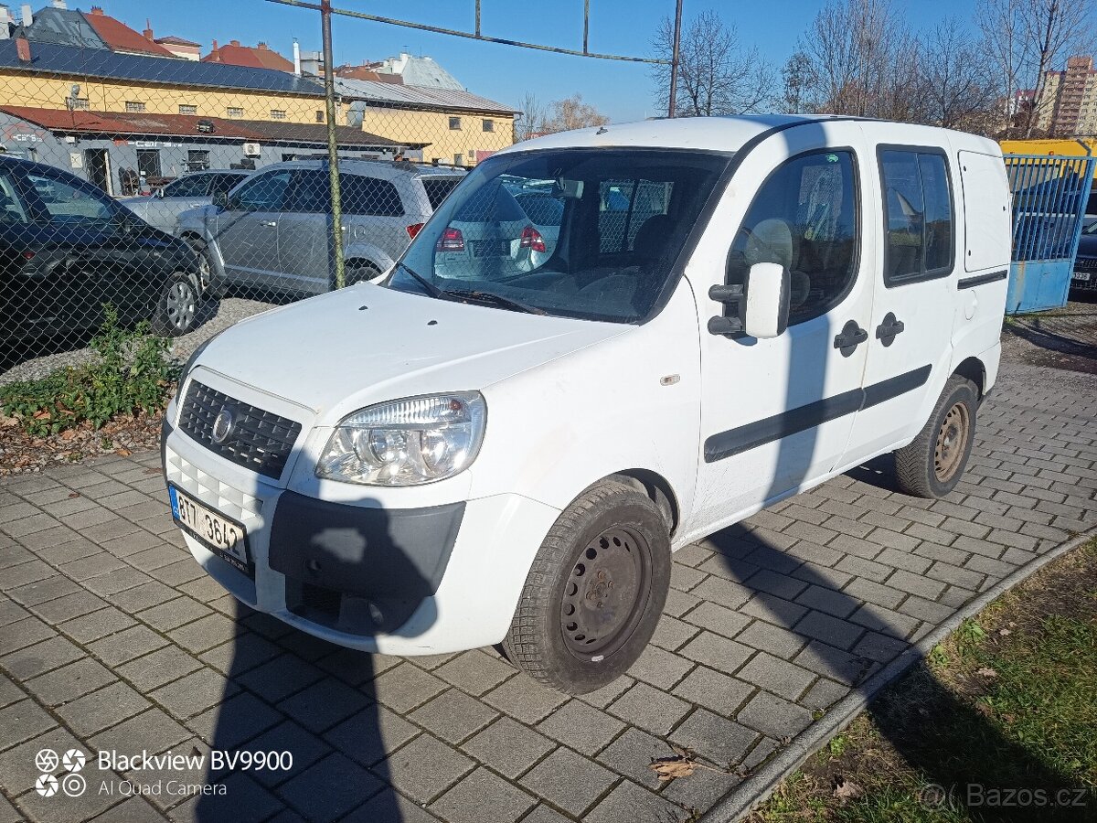 Fiat Doblo Cargo 1.9 JTD 77 kw 5 MÍST,R.V 2009,STK 11/2027.