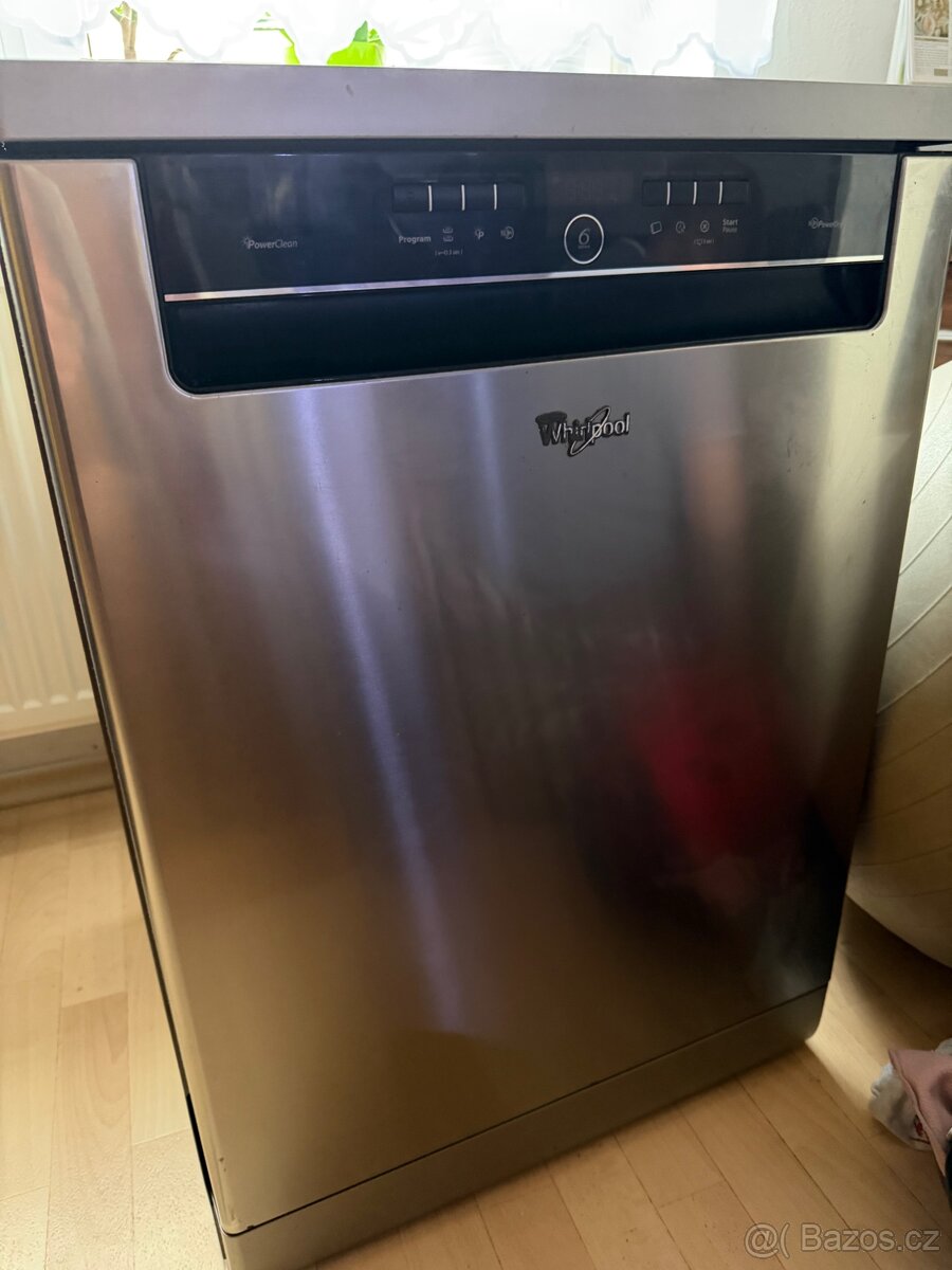 Mycka Whirpool ADP 9070 IX, nerezova mycka,