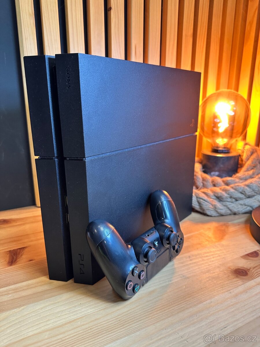 Sony PS4, 1 TB + 1x ovladač