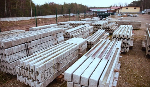 VÝPRODEJ – POŠKOZENÉ BETONOVÉ DESKY & DOPRODEJ SKLADŮ