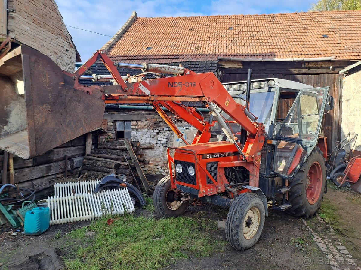 Zetor 5211    SLEVA
