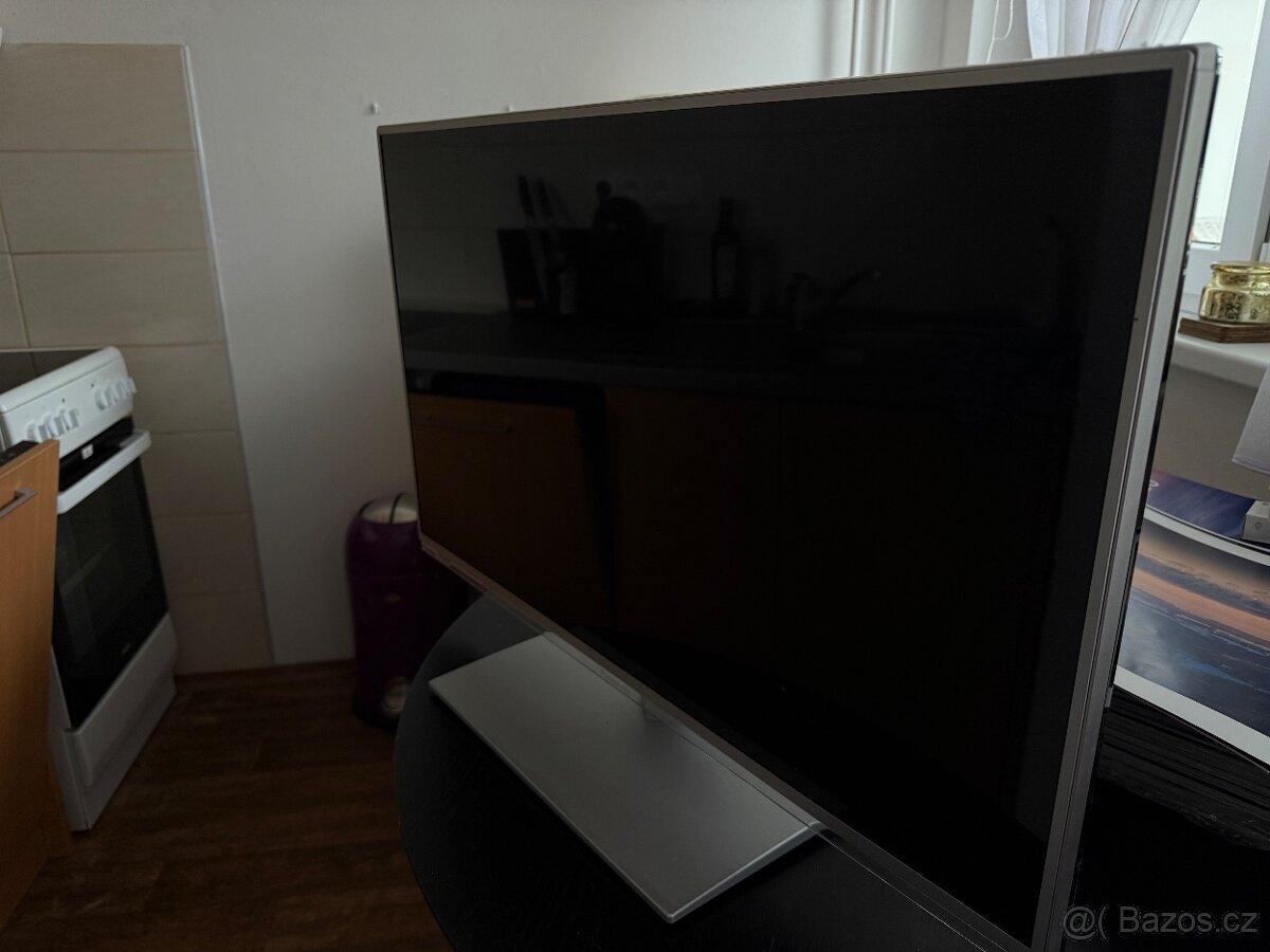 Televize Panasonic TX L32E6E 32"