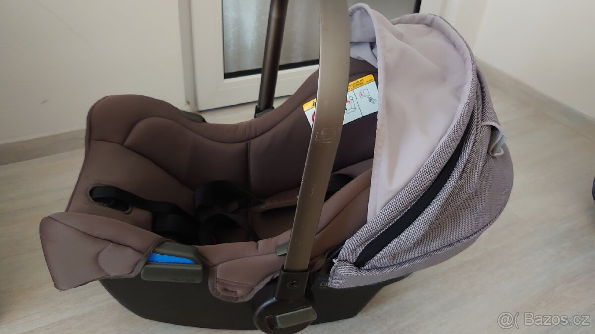 Dětská autosedačka vajíčko NUNA pipa + ISOFIX base