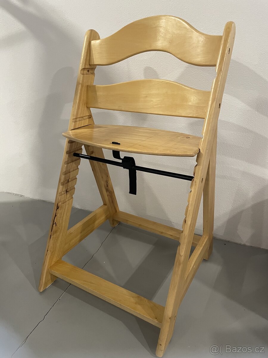 Jídelní rostoucí židlička