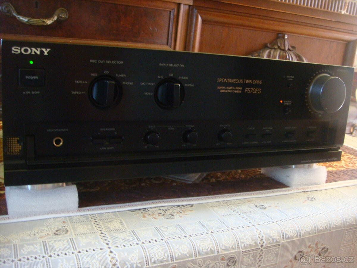 SONY zesilovač TA-F570ES