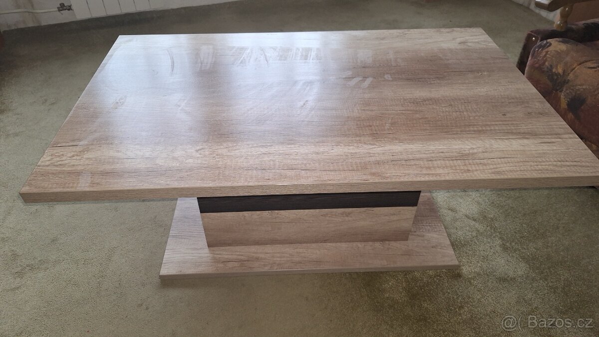 Konferenční stolek