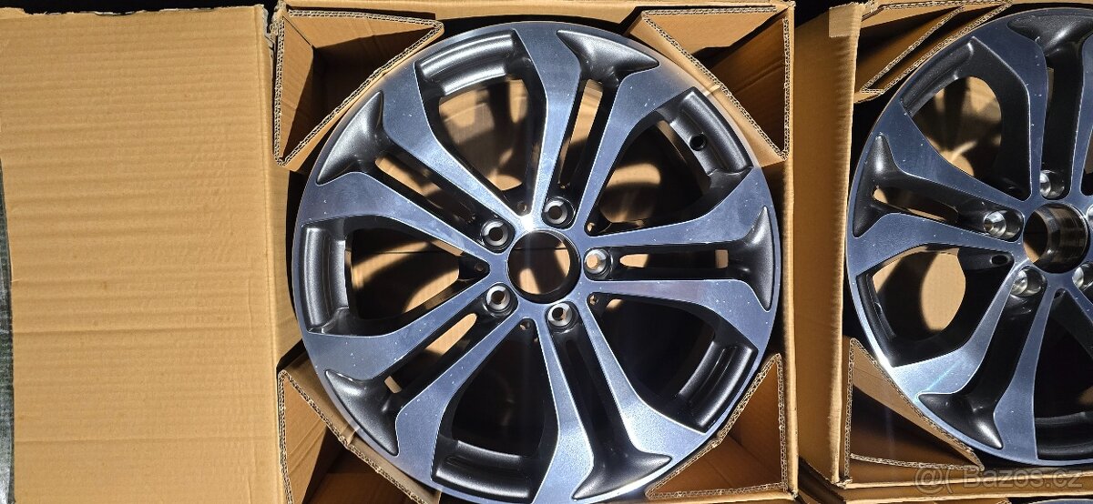 Nový disk 17" Mercedes GLC (W253) - 3ks - možnost zaslat