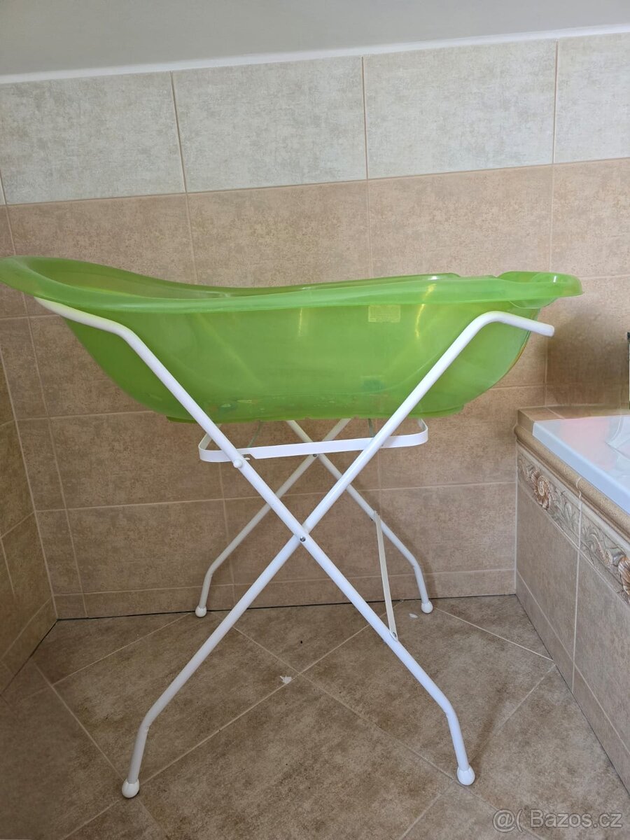 Vanička i s podstavcem