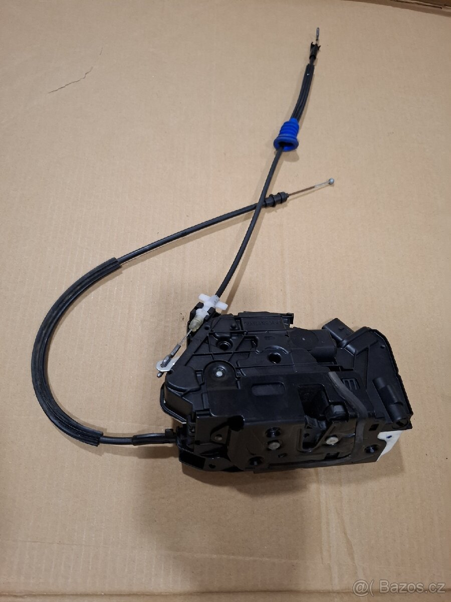 Pravý přední zamek Wv Škoda