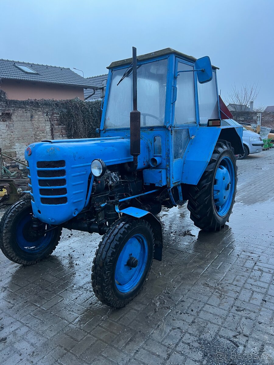 Traktor zetor 4011
