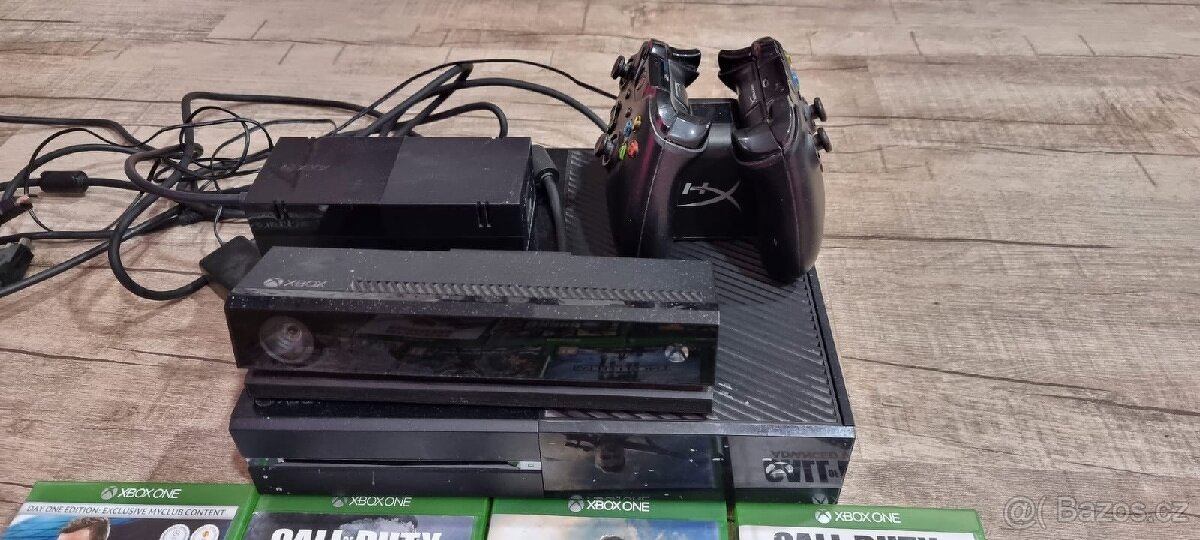 Xbox one 500 GB, Kinect, 2x ovladač + 11 her