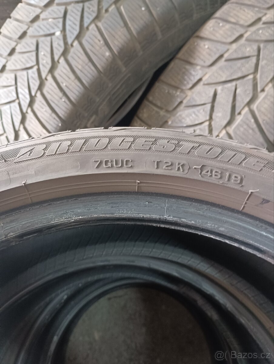 Letní pneu Bridgestone 215/40 R17 výška vzorku 7 mm