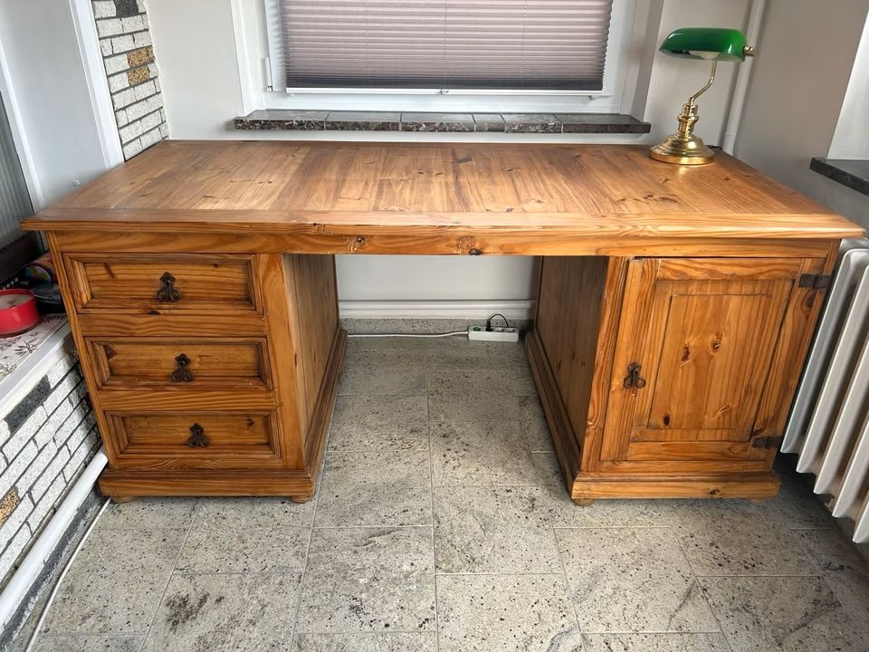 Psací stůl, kancelářský stůl - délka 180cm, masiv