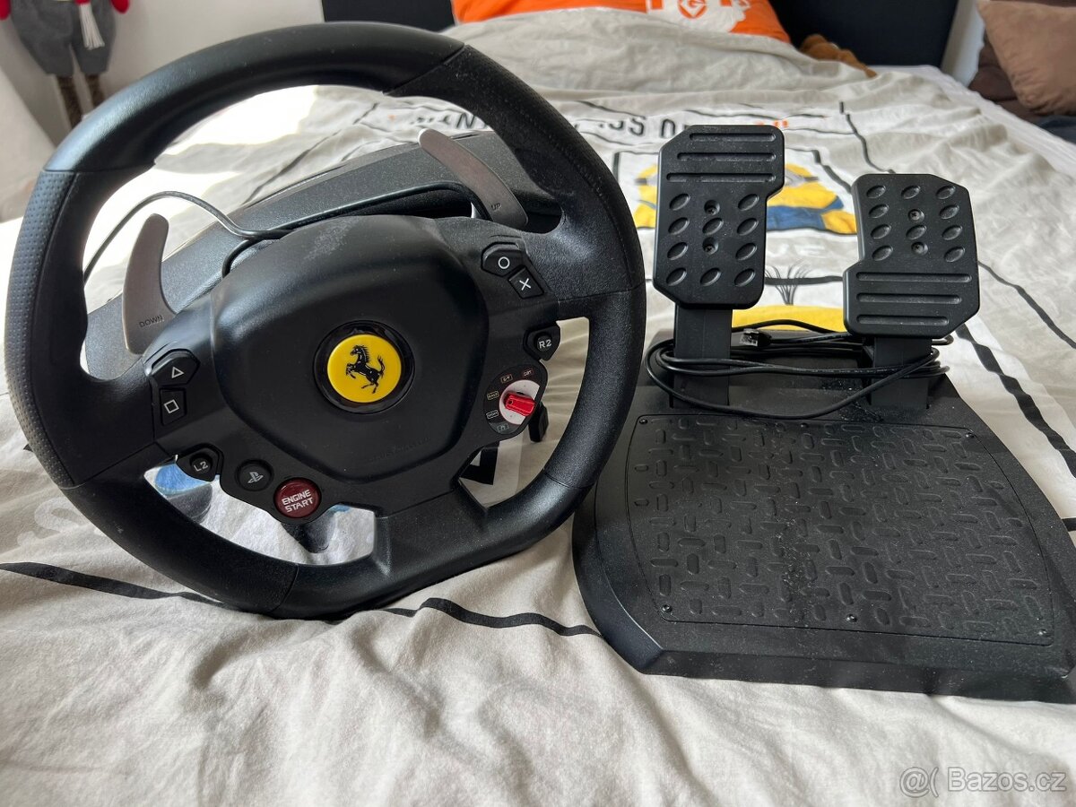 Volant na playstation a pc THRUSTMASTER T80 FERRARI 488 GTB