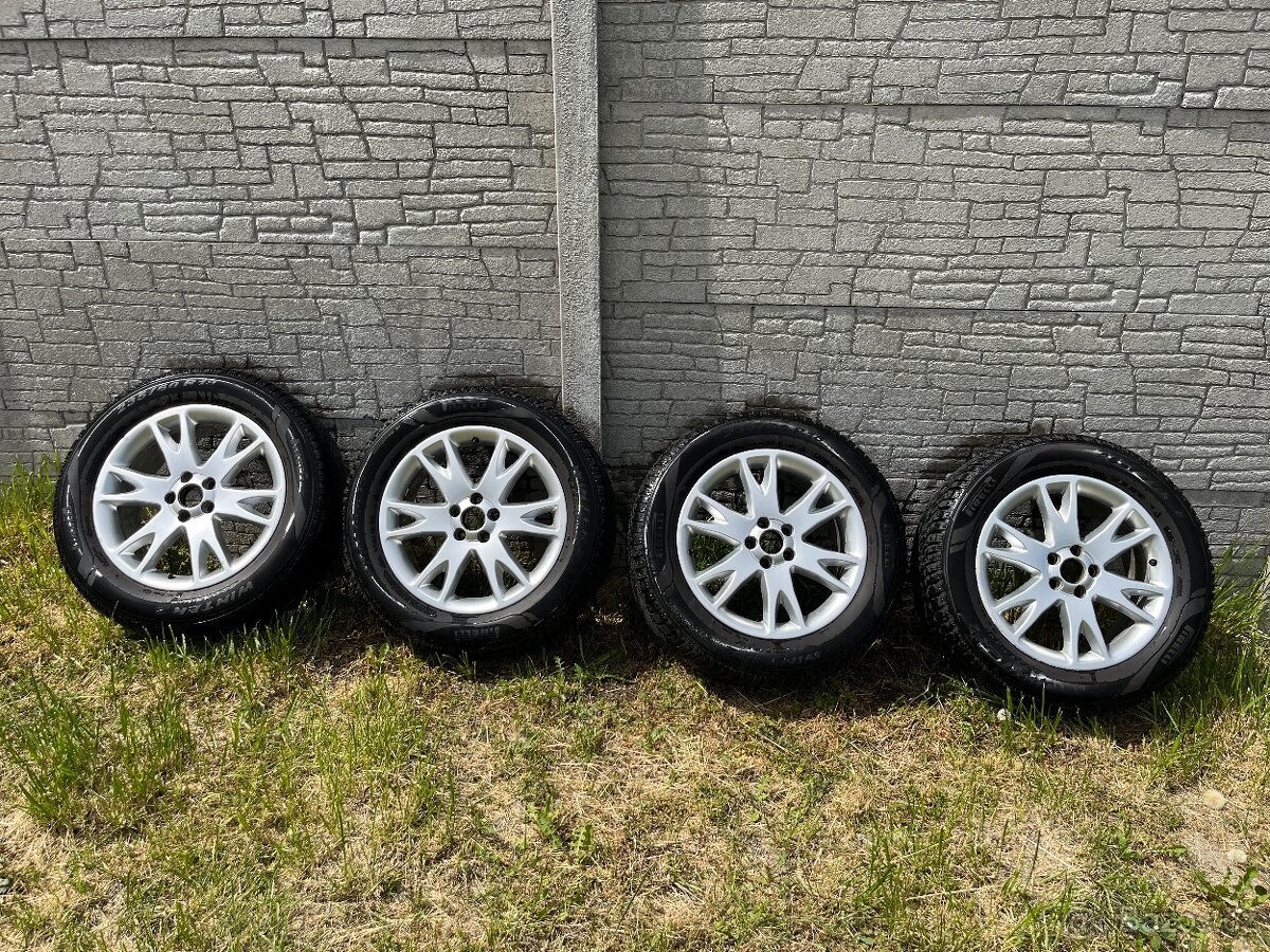 Kola Volvo Atlantis 18"