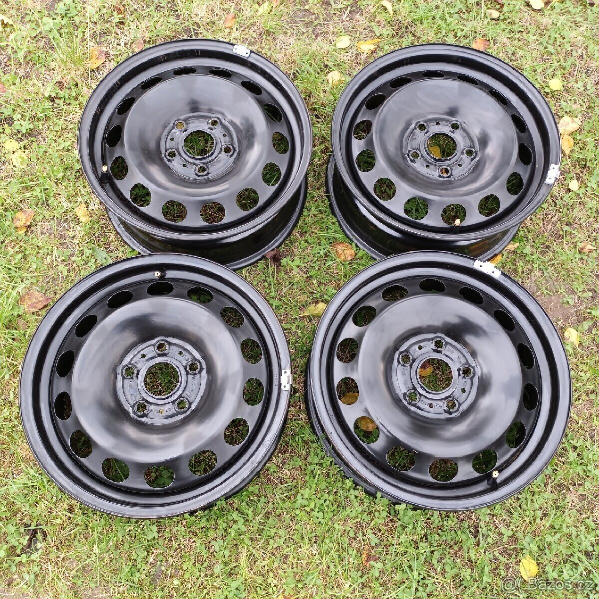 JAKO NOVE disky R17" Praha 9