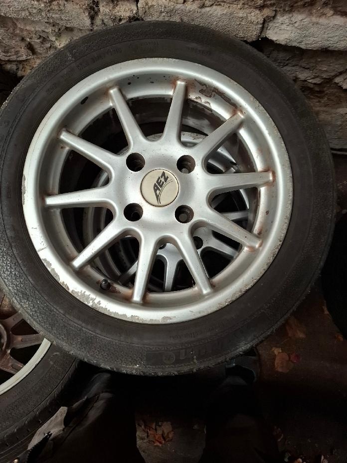 Prodám 4 ks starších AL disků AEZ na Volvo V40 a Mitsubushi
