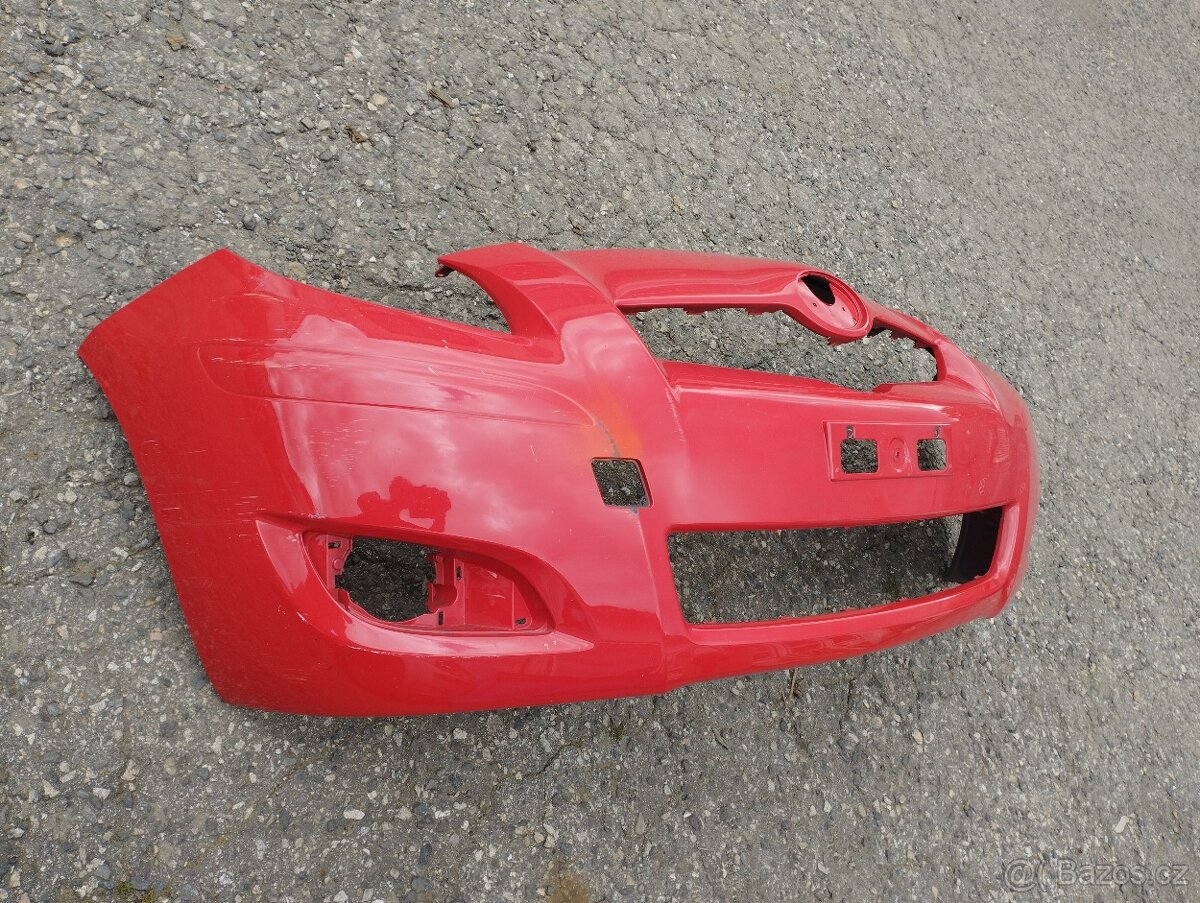 Přední nárazník Toyota Yaris