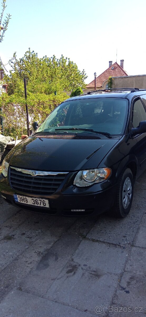 Chrysler Voyager Grand, 3.3V6,Stown-go, LPG, tažný, klima