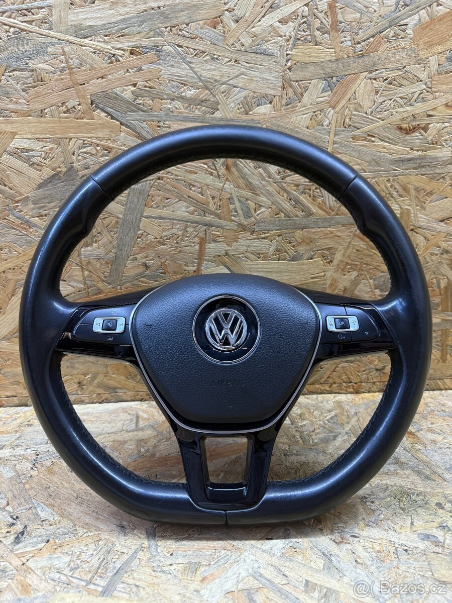 Zkoseny volant + airbag + krouzek Vw 2015