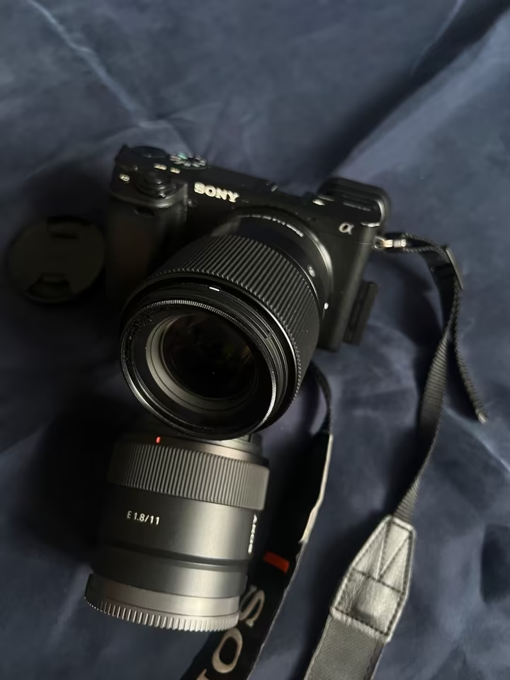 Fotoaparát Sony a6400.