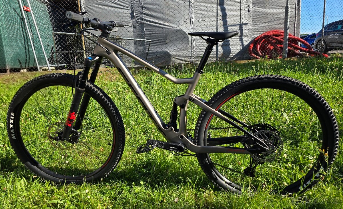 Scott spark 930 L/M Carbon