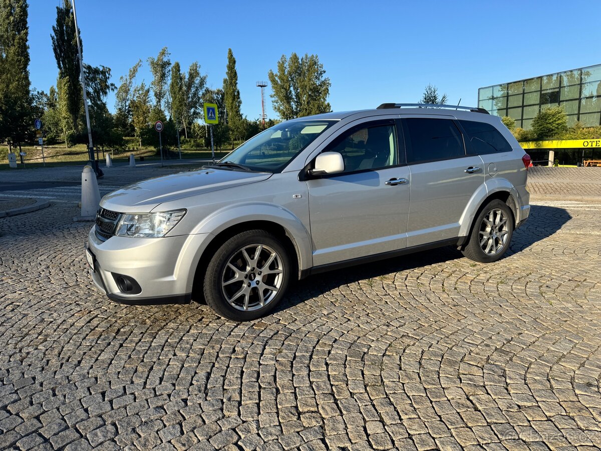 Fiat Freemont 2.0 JTD 125kw, AWD, 7 místné, Dodge Journey