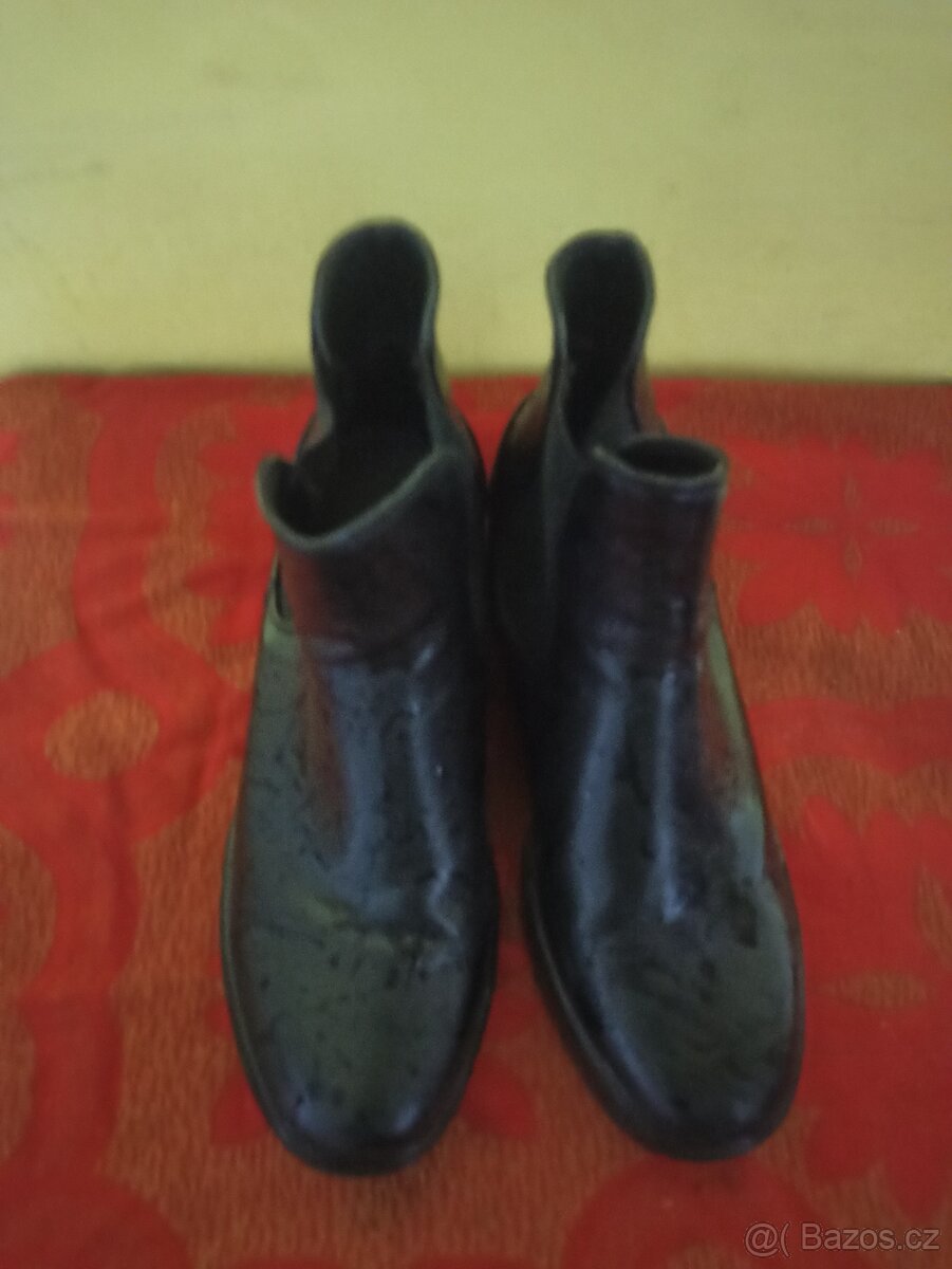 Dámské Společenské boty CCC velikost 39