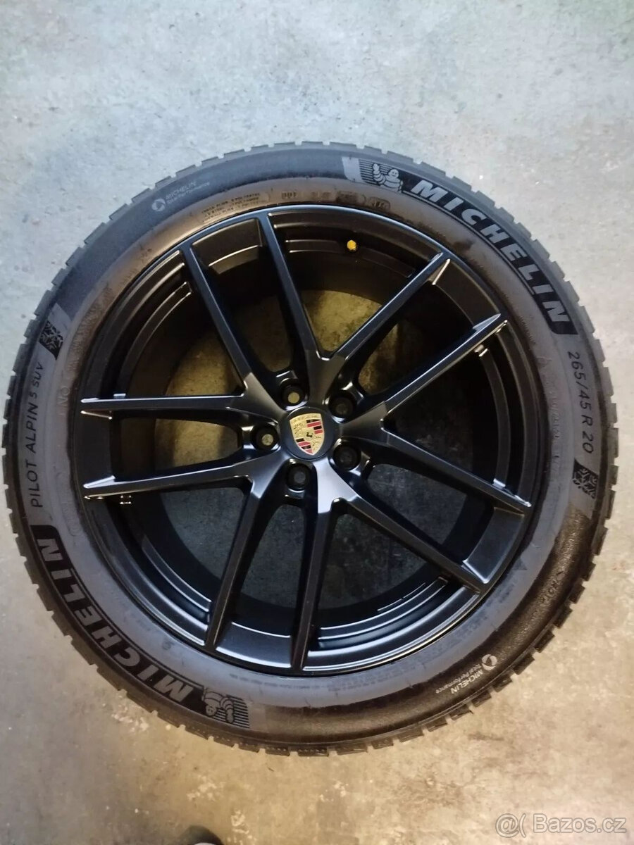 Zimní kola pro Porsche Macan II 20 palců originální disky Tu