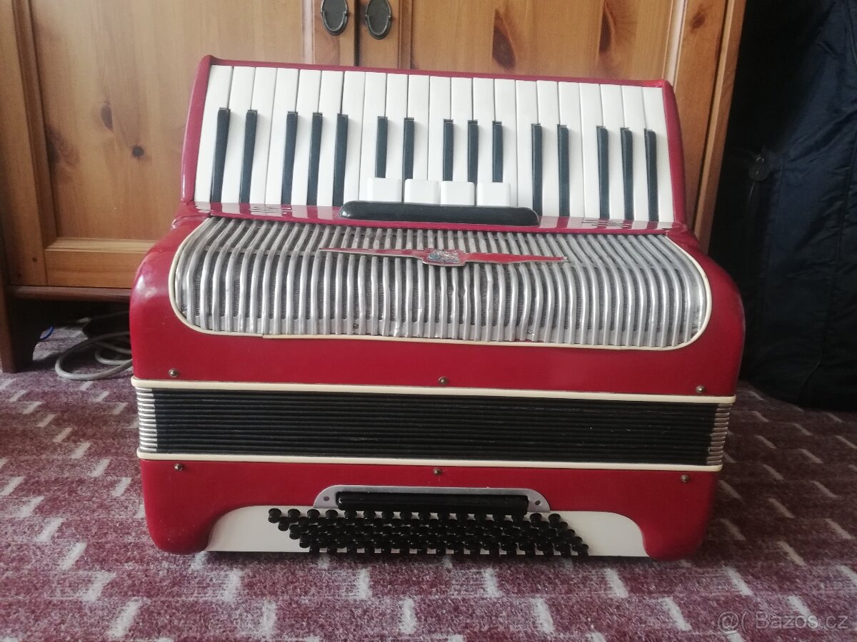 Akordeon - Harmonika  Lignatone 80 basů