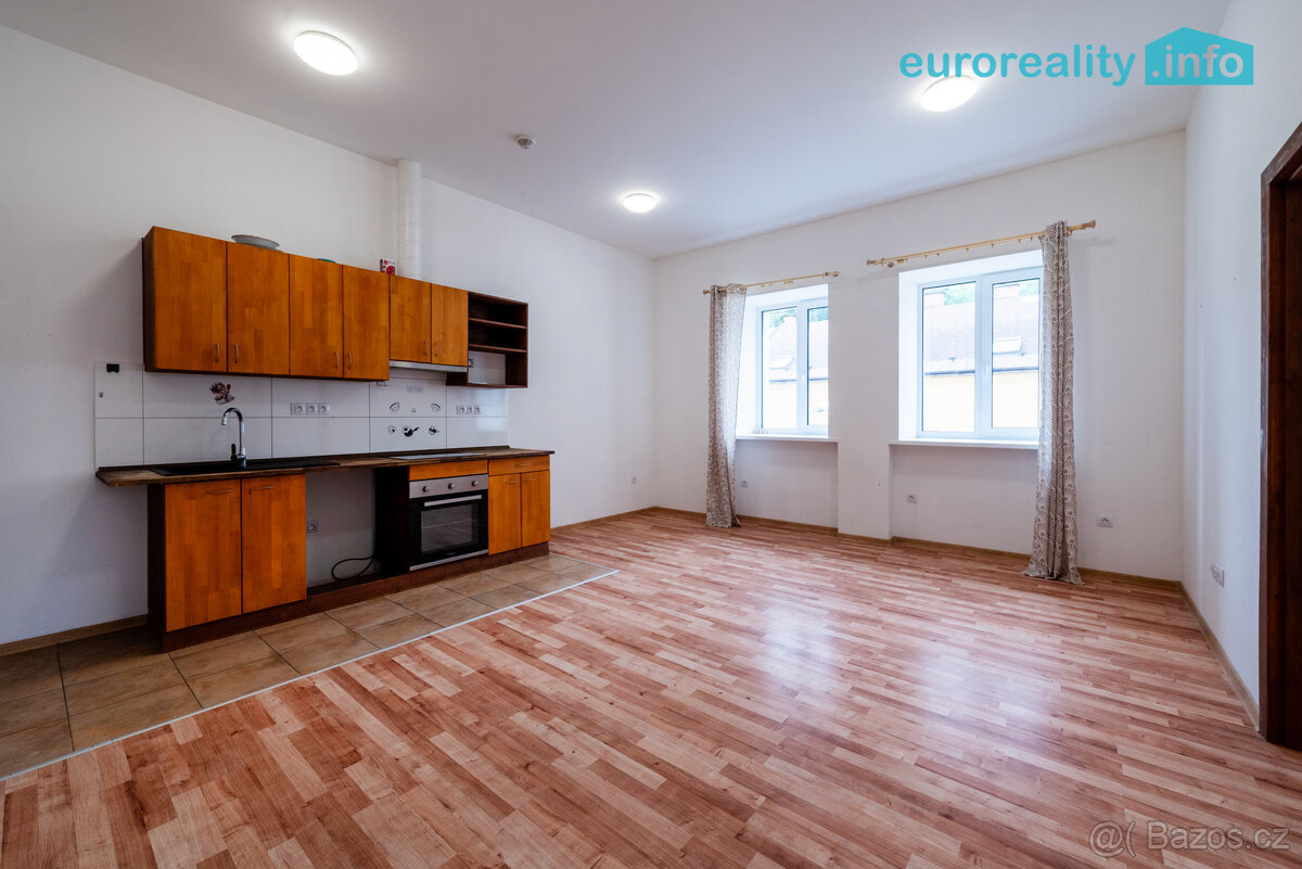 Pronájem, byt 3+kk, 58 m2, Luby, ul. Revoluční