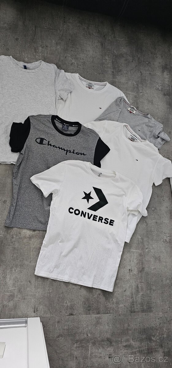 Prodám pytle s oblečením