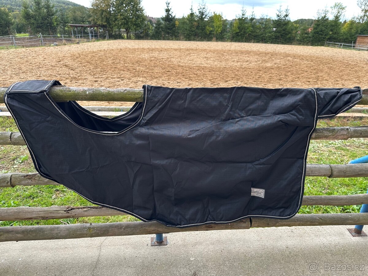 Nepromokavá bederní deka Kentaur, full