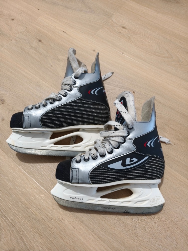 Brusle vel. 35 Botas pulsar 112