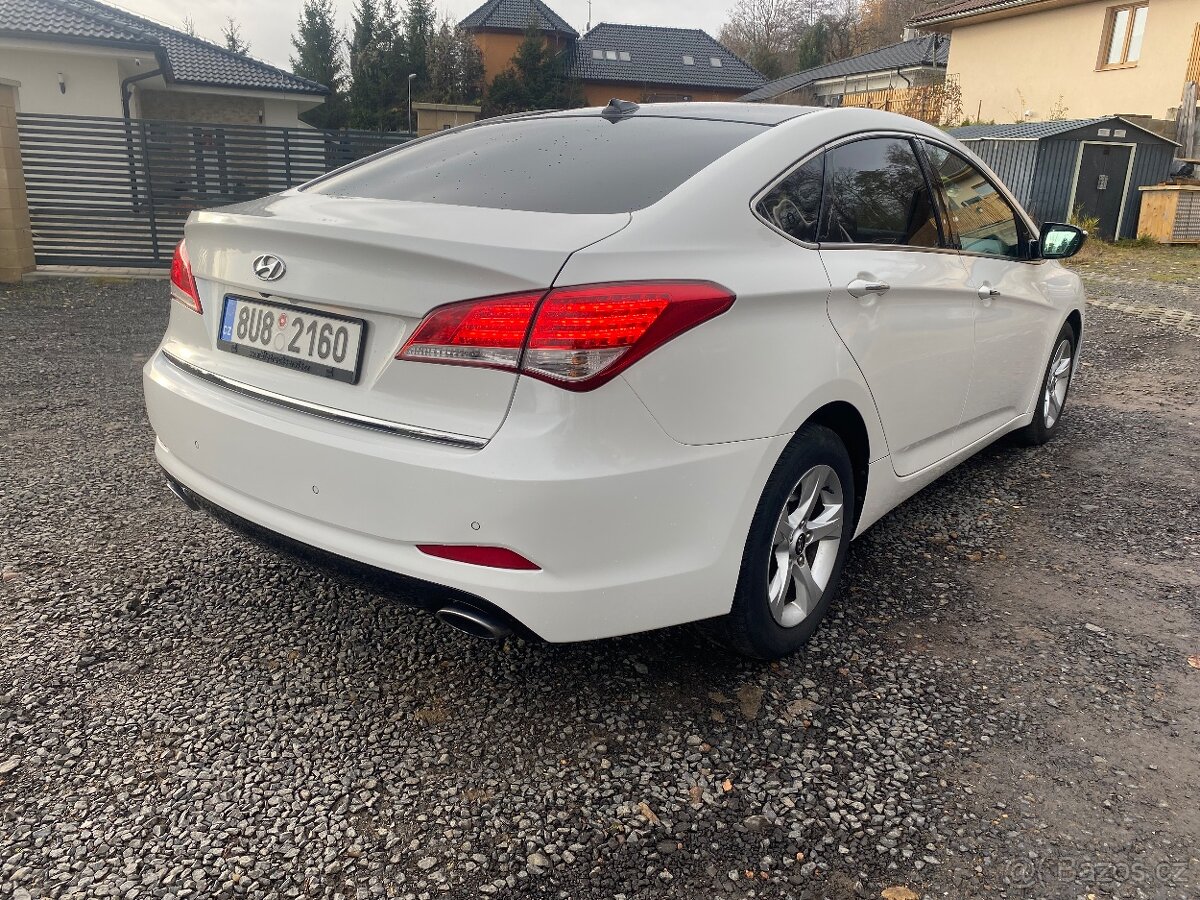 Hyundai I40