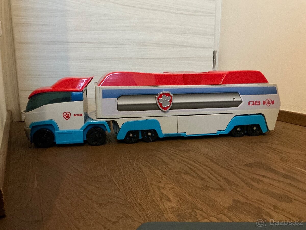 Tlapkova patrola - kamion