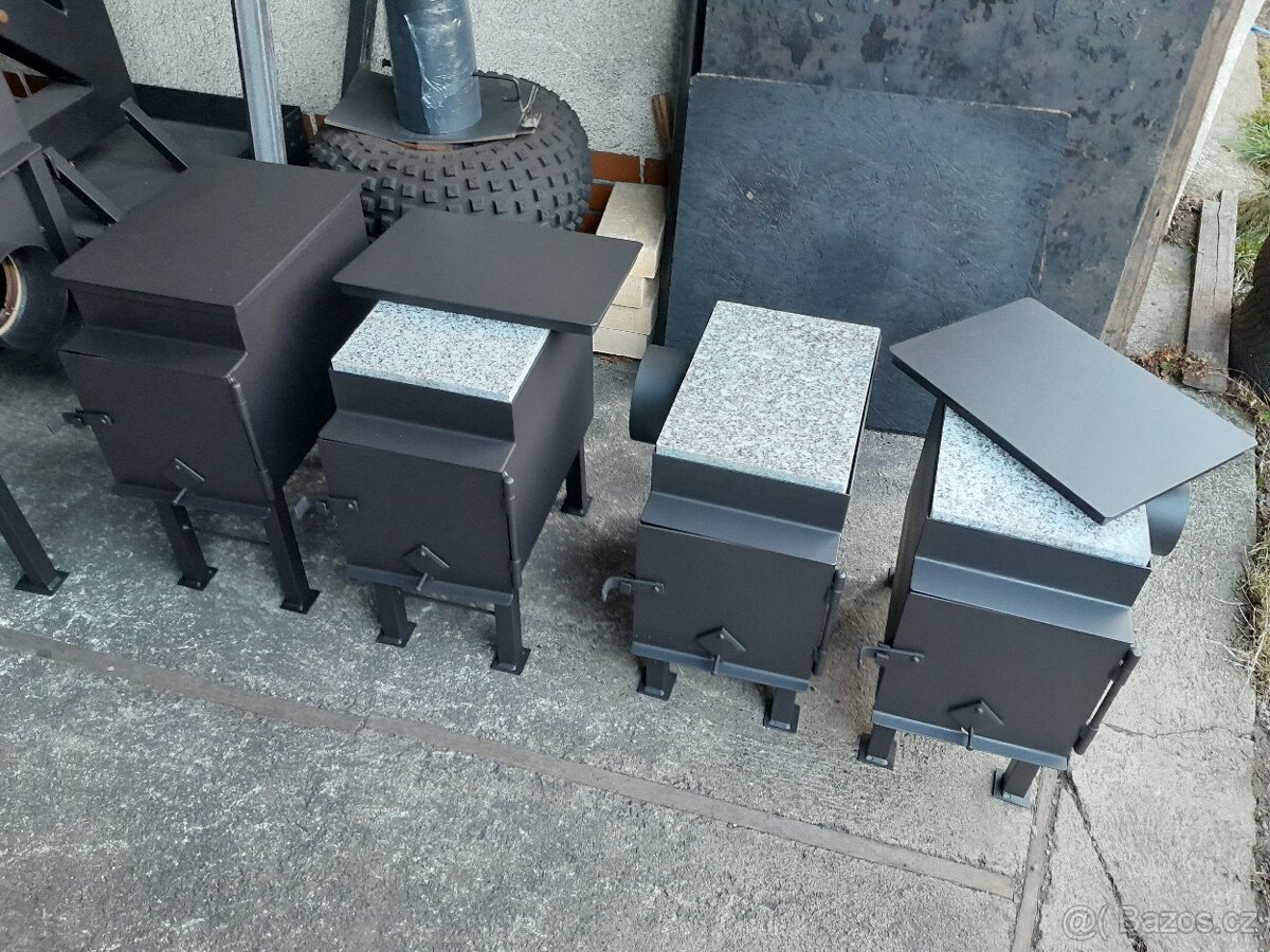 Topeniště k udírně s kamenem