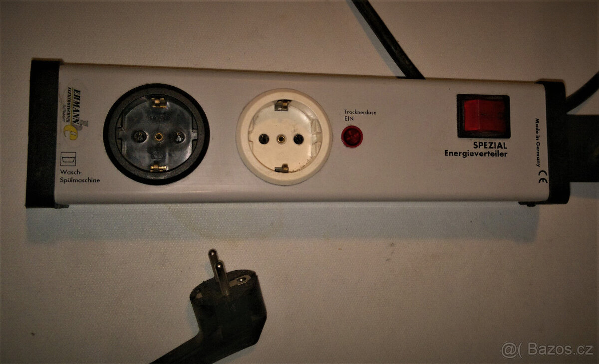 Zásuvková líšta master-slave