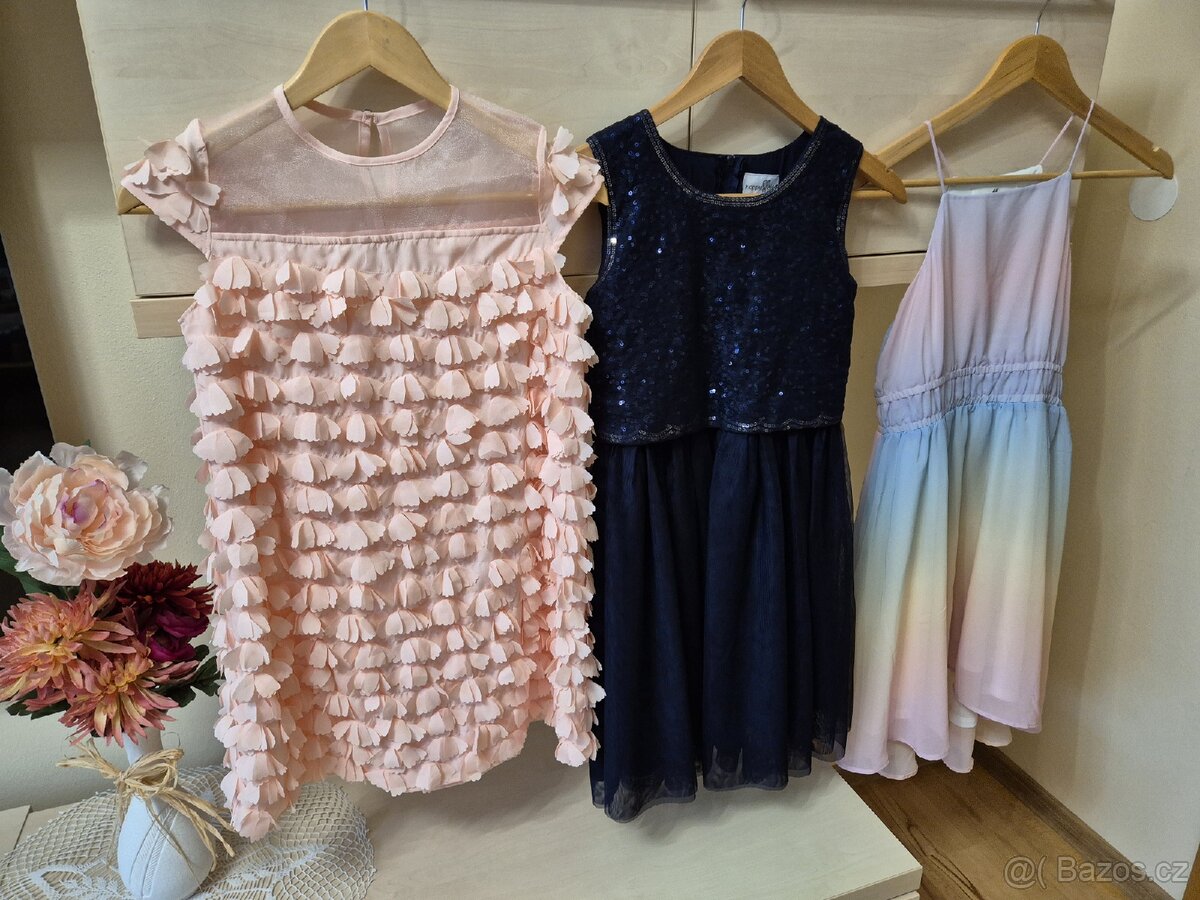 Společenské šaty 146-152